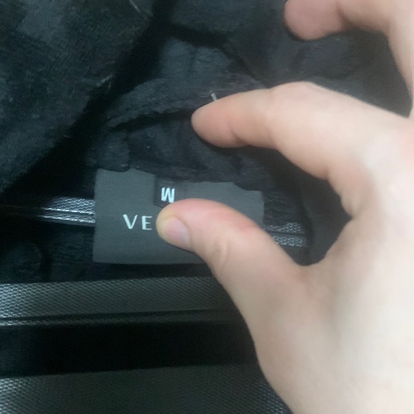 I ♡ BAROQUE BATHROBE LIKE NEW 1 AVAILABLE MEDIUM UNISEX - Picture 7 of 11